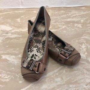 Gianni Bini Taupe Flats